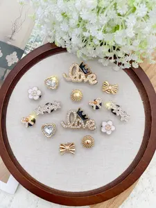 14pcs Fashionable Abs Rhinestones, Heart Pearl Bow Shoe Clips, Detachable DIY Shoe Flowers, Rhinestone Shoe Decoration, Perfect for Sandals, Flip Flops, Party Gifts