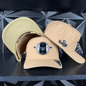 Compass plane Plate SnapBack hat