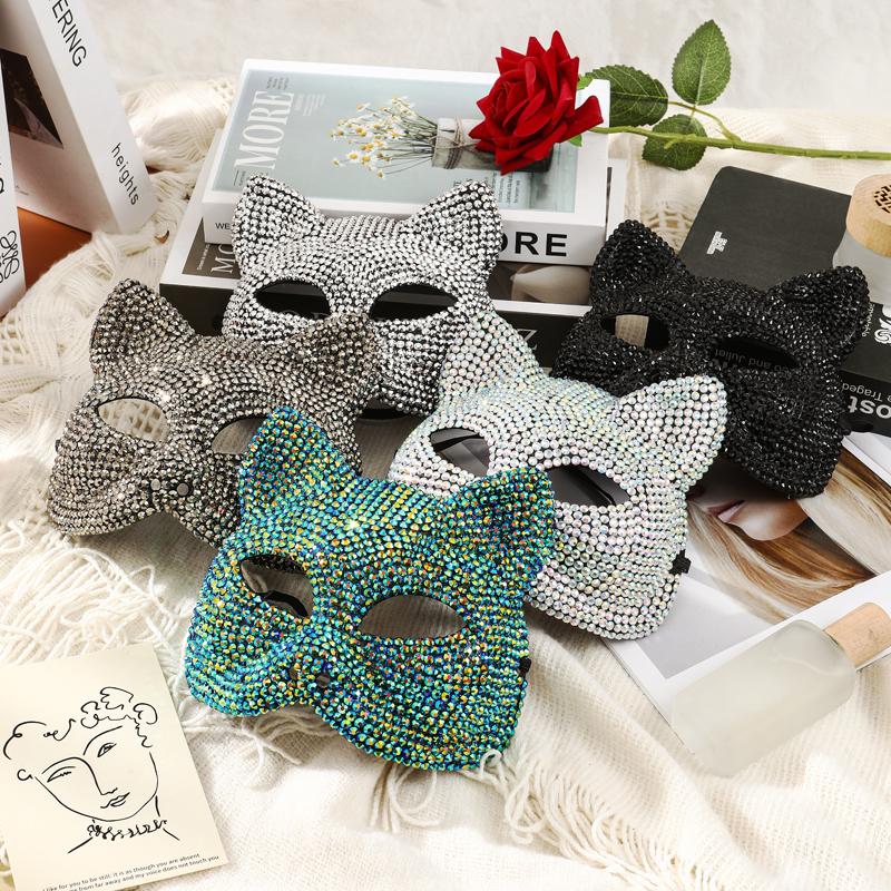 High-end Diamond-Studded Party Mask for Women: Sexy Catwoman Masquerade Rhinestones Mask for Cosplay, Carnival, and Stage Performances