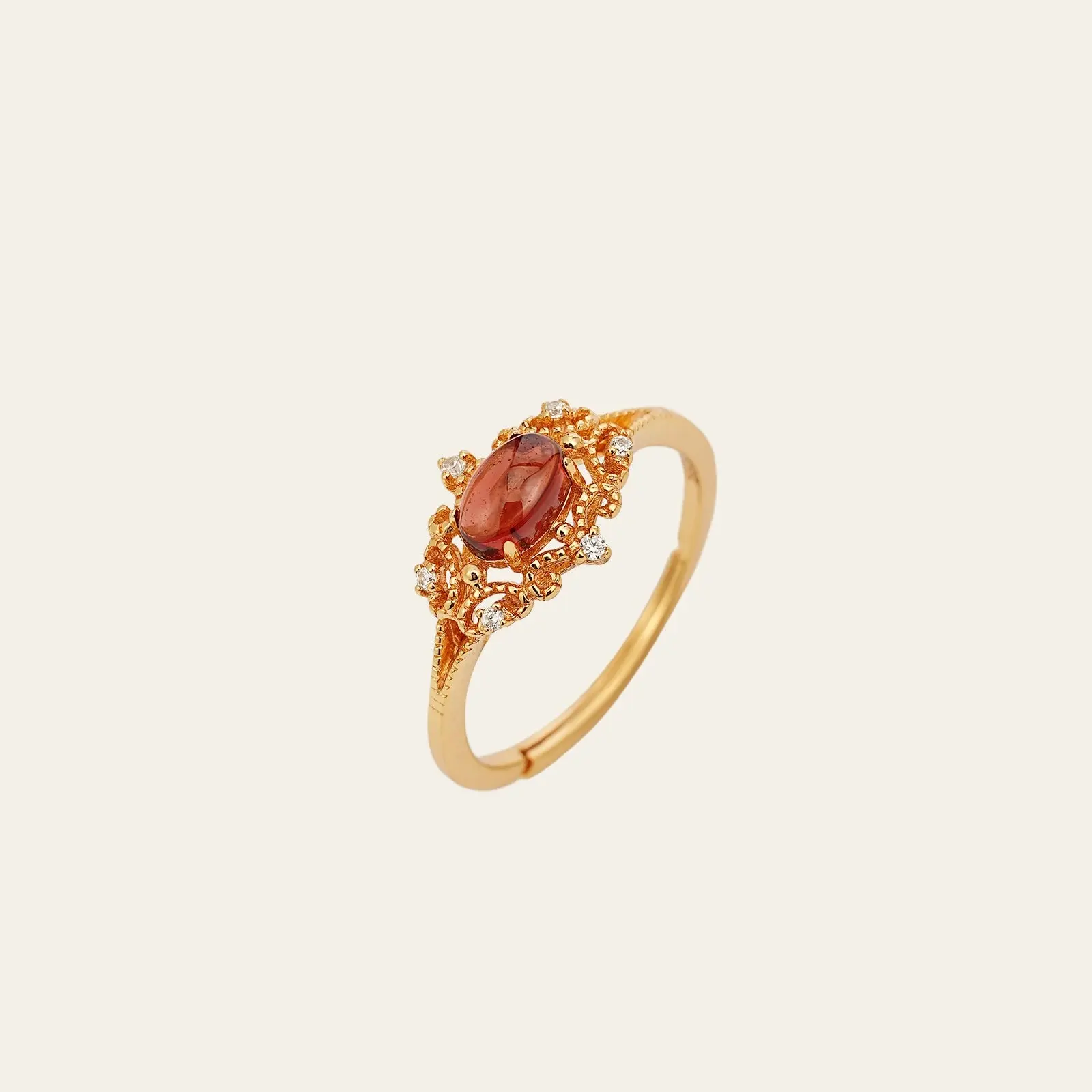 Rouge Heirloom Garnet Ring