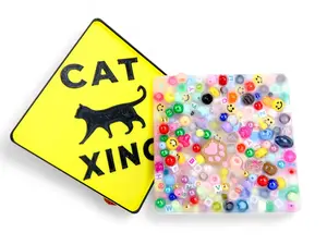 Cat XING Picky Pad and Tray- Satisfy Your Urge to Pick, Pop and Peel Stress-Free!