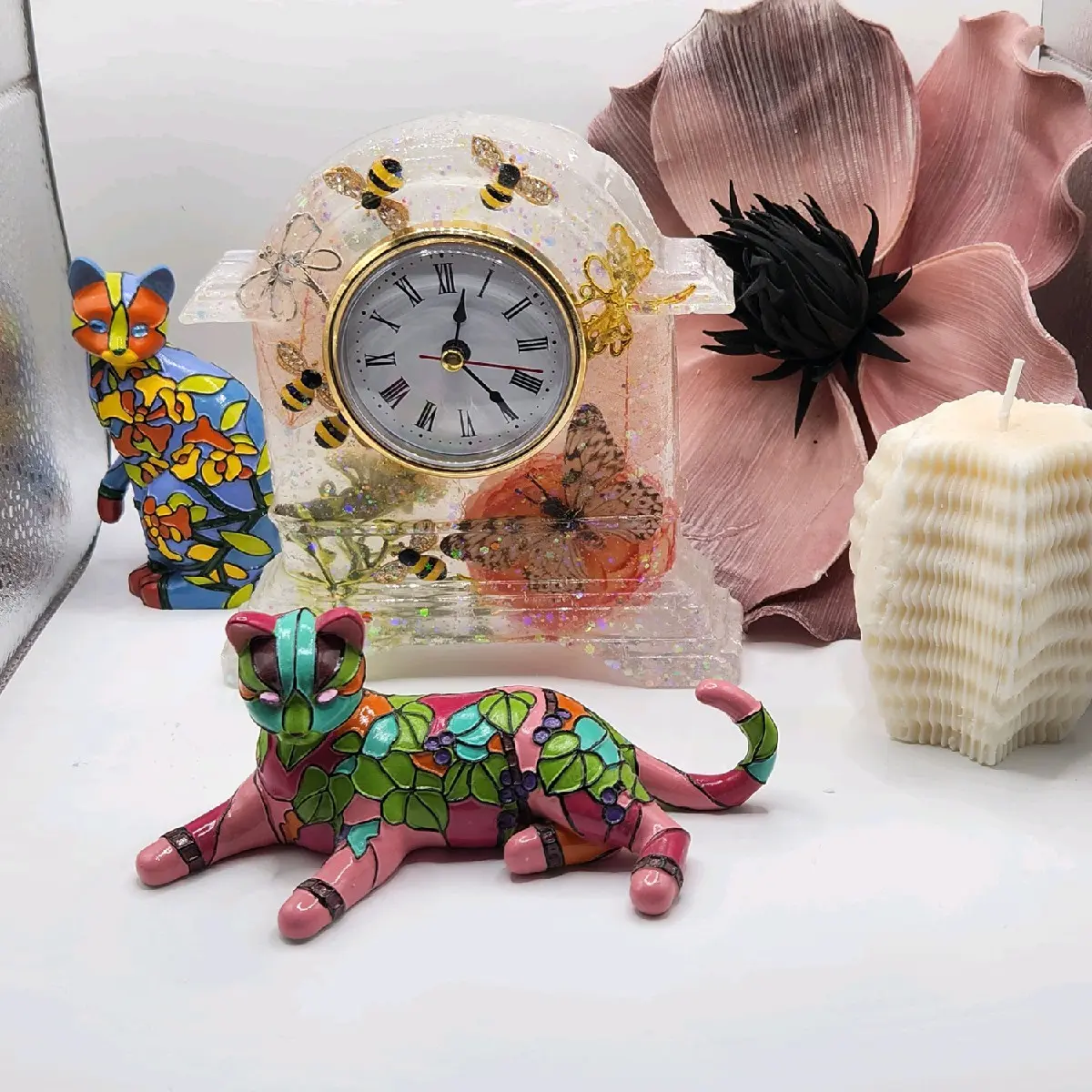 Handcrafted Decorative Small Flowers and Dragonfly Resin Mantle Clock Nature great gift