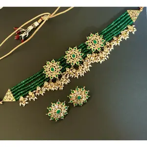 C16 Amra choker in green ( READY TO SHIP)