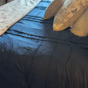 Product Review of Madison Park Satin Luxury Wrinkle-Free High-Luster and Silk Standard 2 PC Pillowcases from C**9