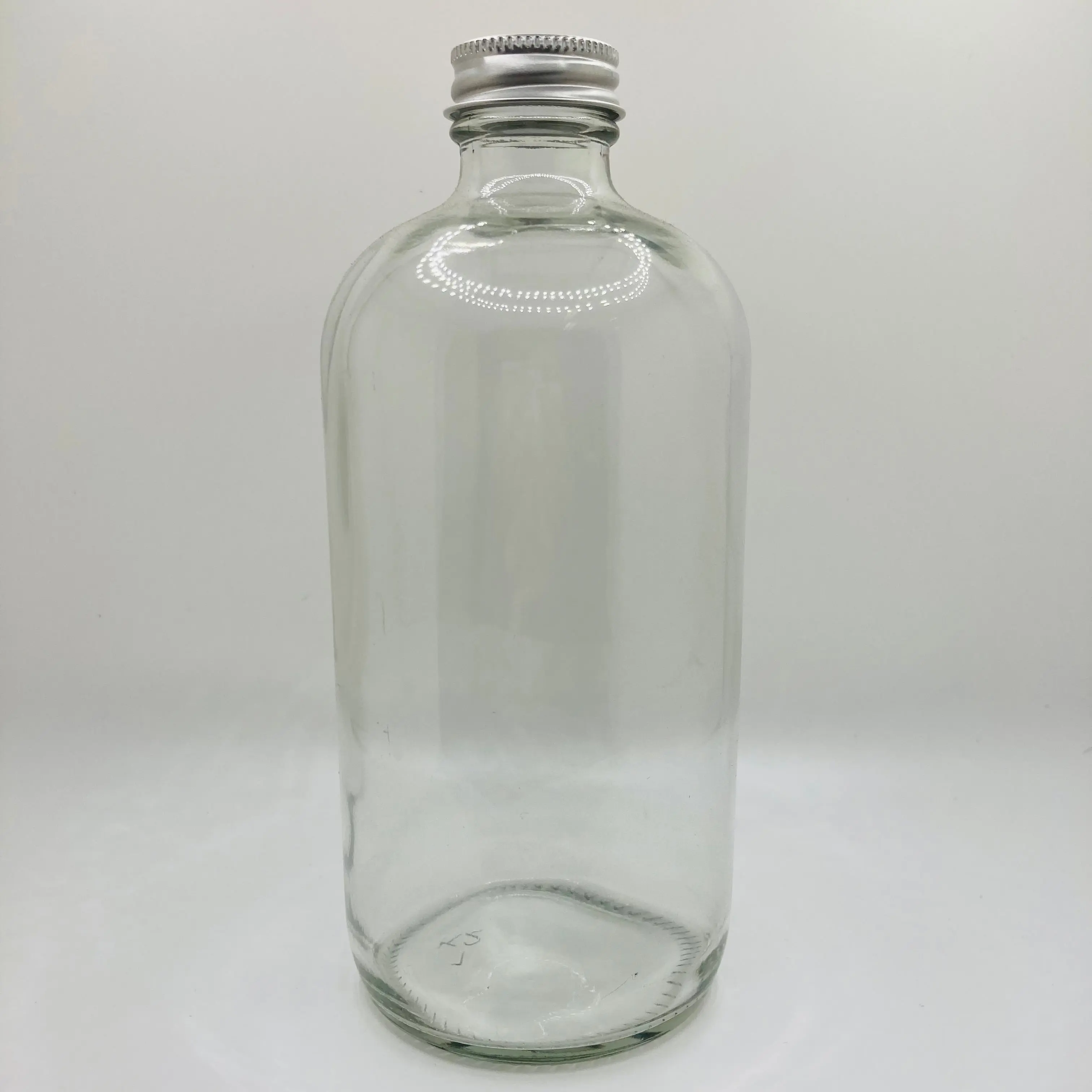 16 fl oz Glass Bottle 16 fl oz Glass Bottle