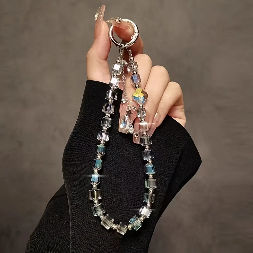 Crystal Beaded Bracelet Lanyard for Women, Luxury Phone Charm & Bag Pendant with Clip, Keychain Accessory Gift, Accessories, Smartphone, Cellphone, Mobile, Solid