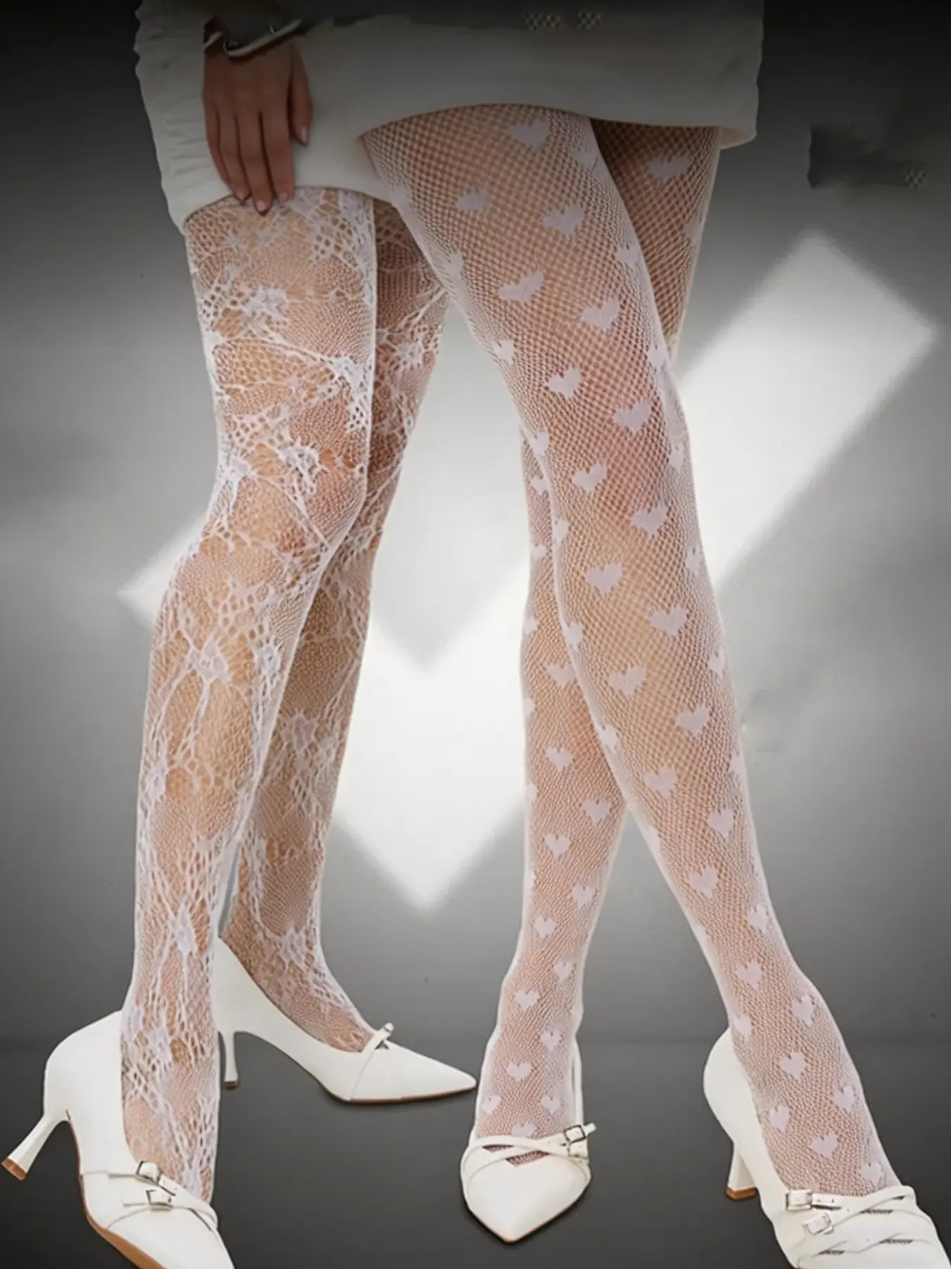 Sexy Floral Heart Pattern Fitted Stockings, Fishnet Pantyhose, 2 Pairs, All Seasons, Fashionable and Versatile