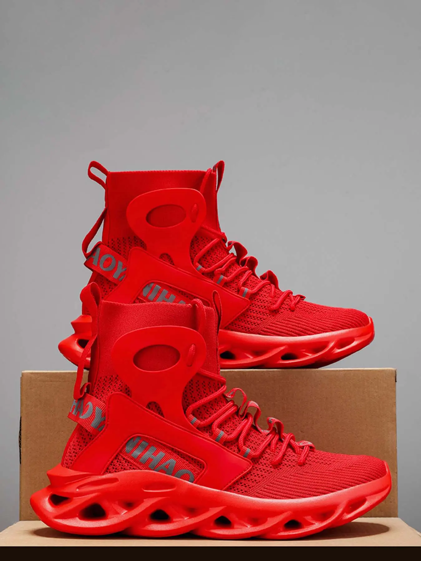 Men's Casual Shoes High Top Flyknit Breathable Athletic Sneakers New Fashion Casual Sports Footwear