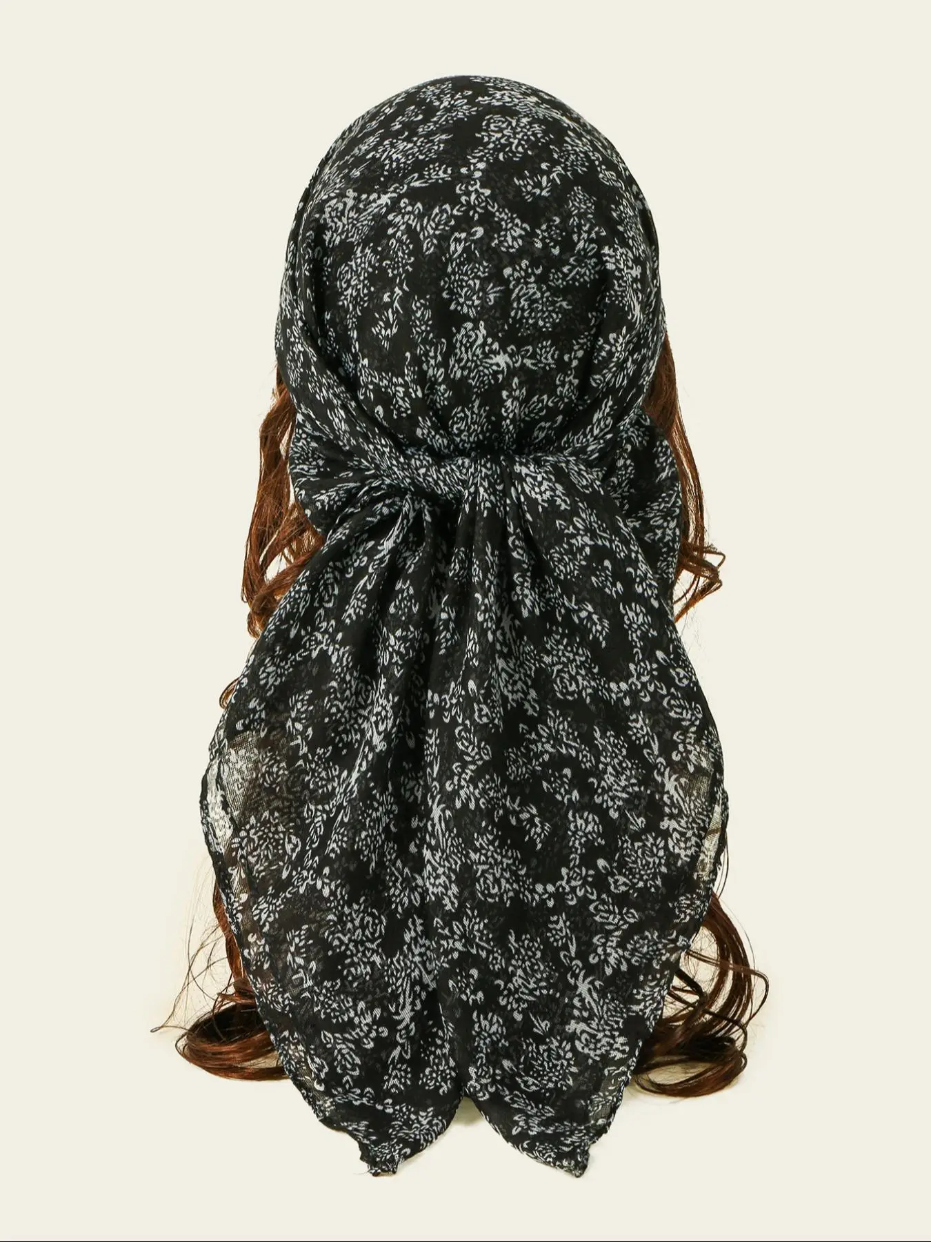 Fashionable All-season Women's Floral Square Scarf, Daily Wear Headscarf, New Sunshade Scarf for Style & Comfort, Boho Style Shawl