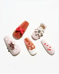 Christmas Nail Art Set - Festive Holiday Press-On Nails, Red & Green Christmas Designs, Long-Lasting, Easy-to-Apply