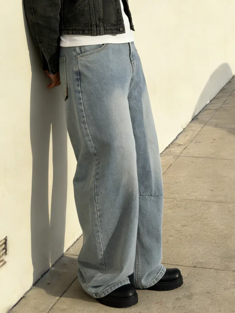 Men's retro washed loose straight jeans, casual four-season street style, zipper placket, solid color pattern, daily wear denim trousers