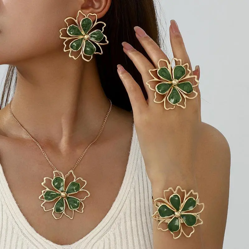 Lively Floral Design Jewelry Set for Women - Elegant 4-Piece Hypoallergenic Collection with Necklace, Earrings, Ring & Bracelet, Flower, Accessories Kit Jewelry Sets, Women's Fashion, Earrings For Women
