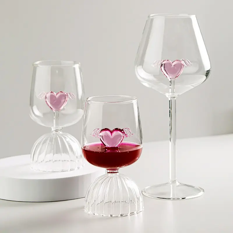 Heart Shaped Wine Glass Goblet, Party Wine Glasses, Romantic Design Stemmed Wine Cup, Food Grade BPA Free Lead & Cadmium Free Heat Resistant Glass Tumbler, Dishwasher Safe, Ideal Valentine's Day Anniversary Gift for Couples Women Home Bar Party Daily
