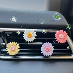 Daisy Design Car Air Freshener Clip, Car Fragrance, Car Air Outlet Decoration, Car Interior Decoration Accessories for Women & Girls