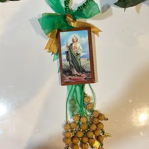 Bendicion de hogar 7 arcangeles with wooden beads and golden accents for home decor
