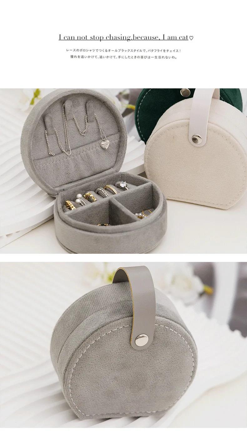 Portable jewelry box, flannel, mini portable cute box, necklace, rings, earrings, earrings, studs, jewelry, jewelry storage box