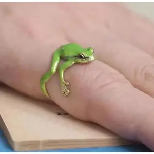Mini Green Tree Frog Metal Adjustable Ring.