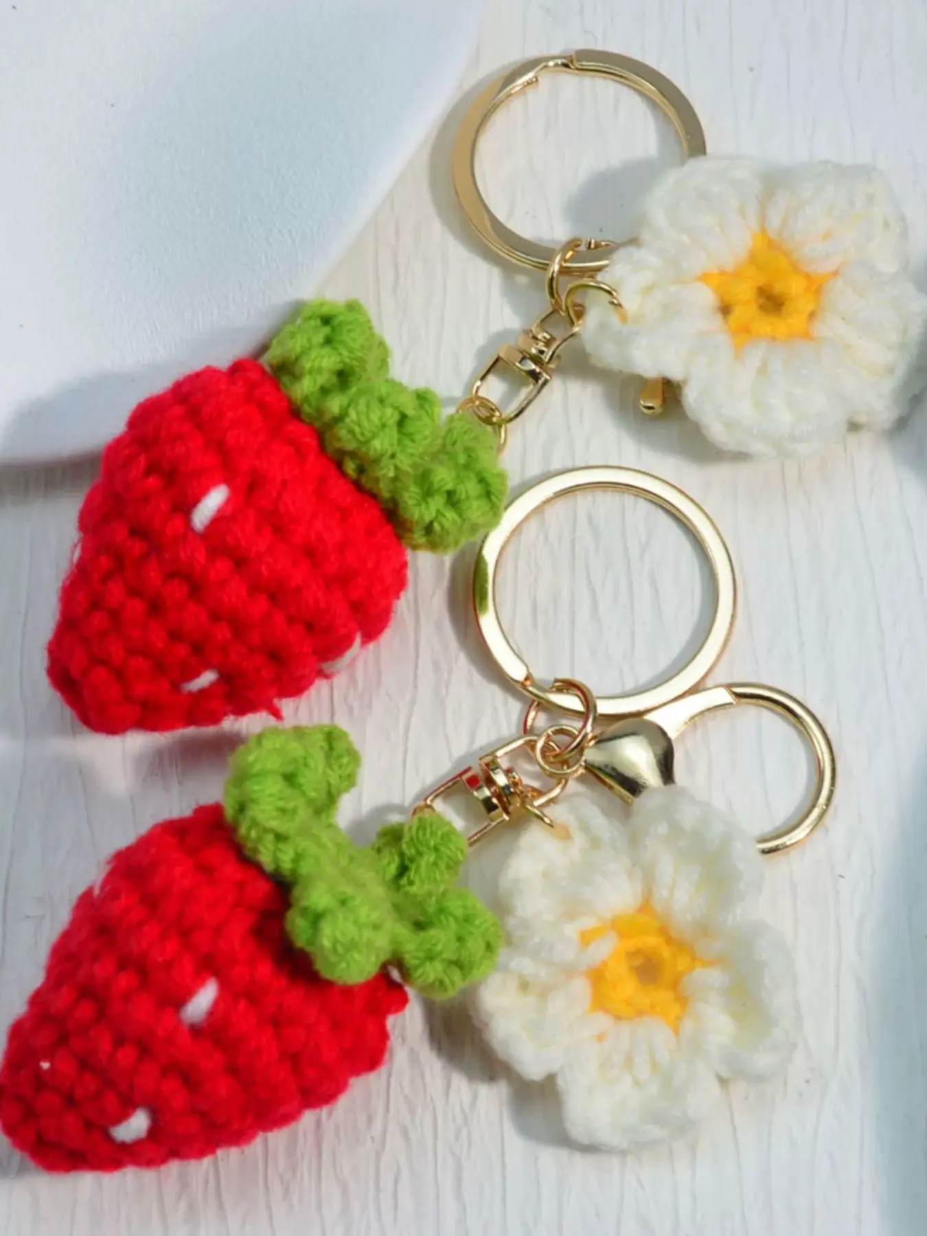 Handmade Knitted Strawberry Plush Doll Ornament, Cute Gothic Y2K Style Accessory for Cars & Schools, Unique Gift Idea, Suitable For Holiday, Party, Date, Gift, Daily Wear