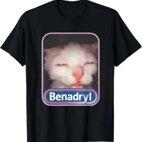 Men's Seamless Knit Cotton Crew Neck Graphic T-Shirt - Short Classic Loose Fabric, Benadryl Meme Cat Benny Cute Quote Front Design, Casual Streetwear for Kidult Lifestyle