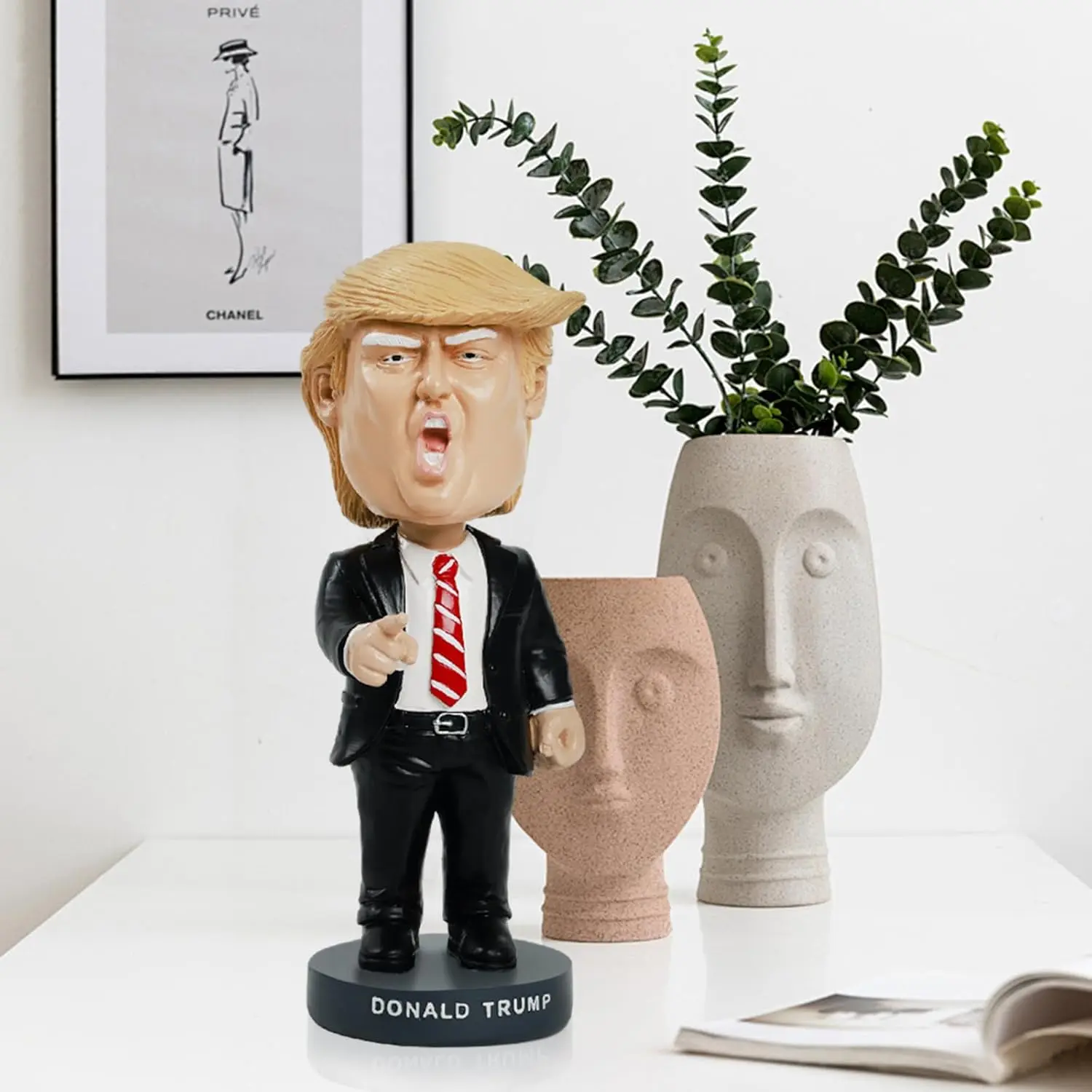 Donald Trump Hand-Painted Bobblehead Figurine - World Leaders Series, 19cm High Adult Collectibles, Lifelike Bobbling Motion, Artistic Decorative Home Supplies, Holiday Novelty Gift, Artistic Decorative Figurines