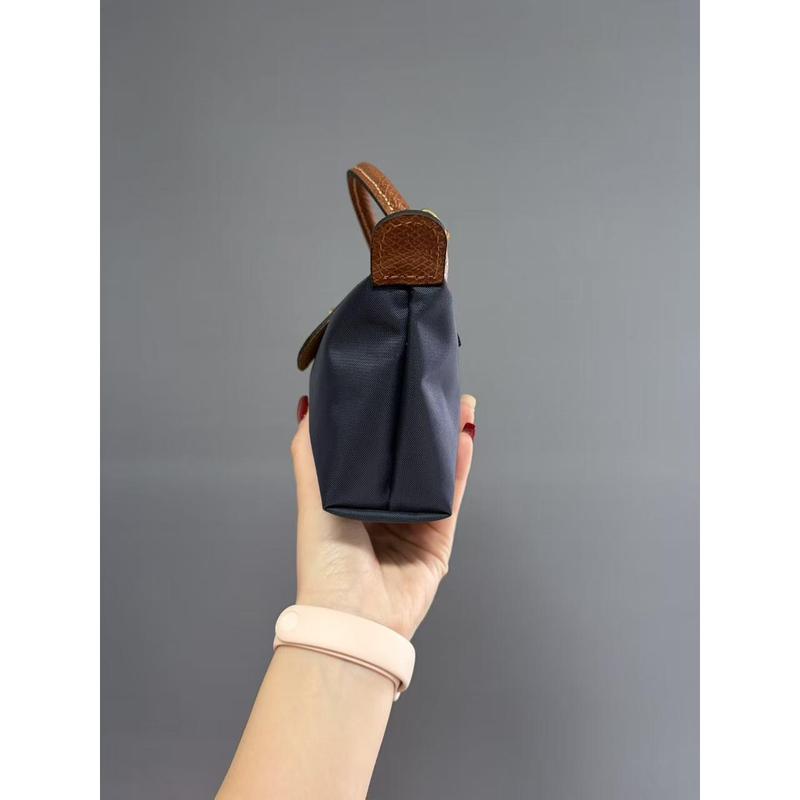 Lightweight Nylon Work Bag – Mini Crossbody for Women, Y2K Minimalist Purse Fits Phone & Cards, Adjustable Strap, TikTok Viral