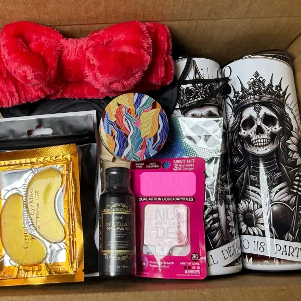 Booktok Couples Book Box, Love Gift, Couple Love Gifts for Literature Enthusiasts