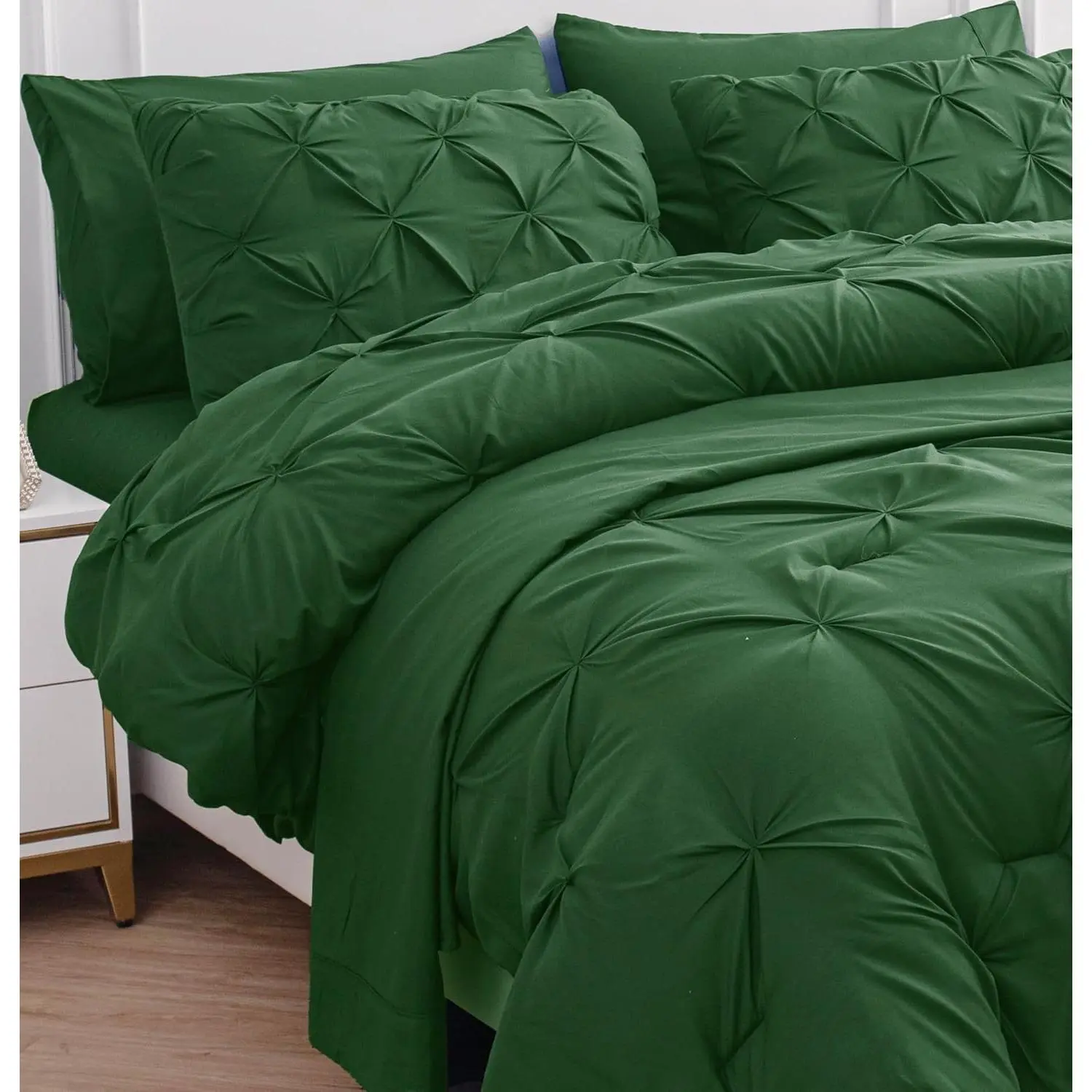 Olive Green Twin XL Pintuck Pleated Bedding Set - 5-Piece Geometric Pleated Texture Microfibre Polyester, All Seasons, Durable, Fade-Resistant, Machine-Washable (Comforter, Flat Sheet, Fitted Sheet, Pillowcase Sham) for Bedroom Sleep