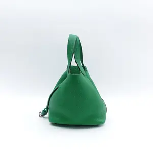 Pre-owned HERMÈS Leather tote bag Green Picotin T10403867