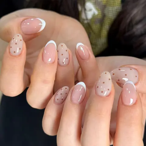 24pcs Short Oval Cute Cartoon Polka Dot Design French Glossy Acrylic False Nails Set, Includes Jelly Glue and Nail File, Perfect for Women and Girls, Diy Fake Nails Kit, Nail Art Supplies