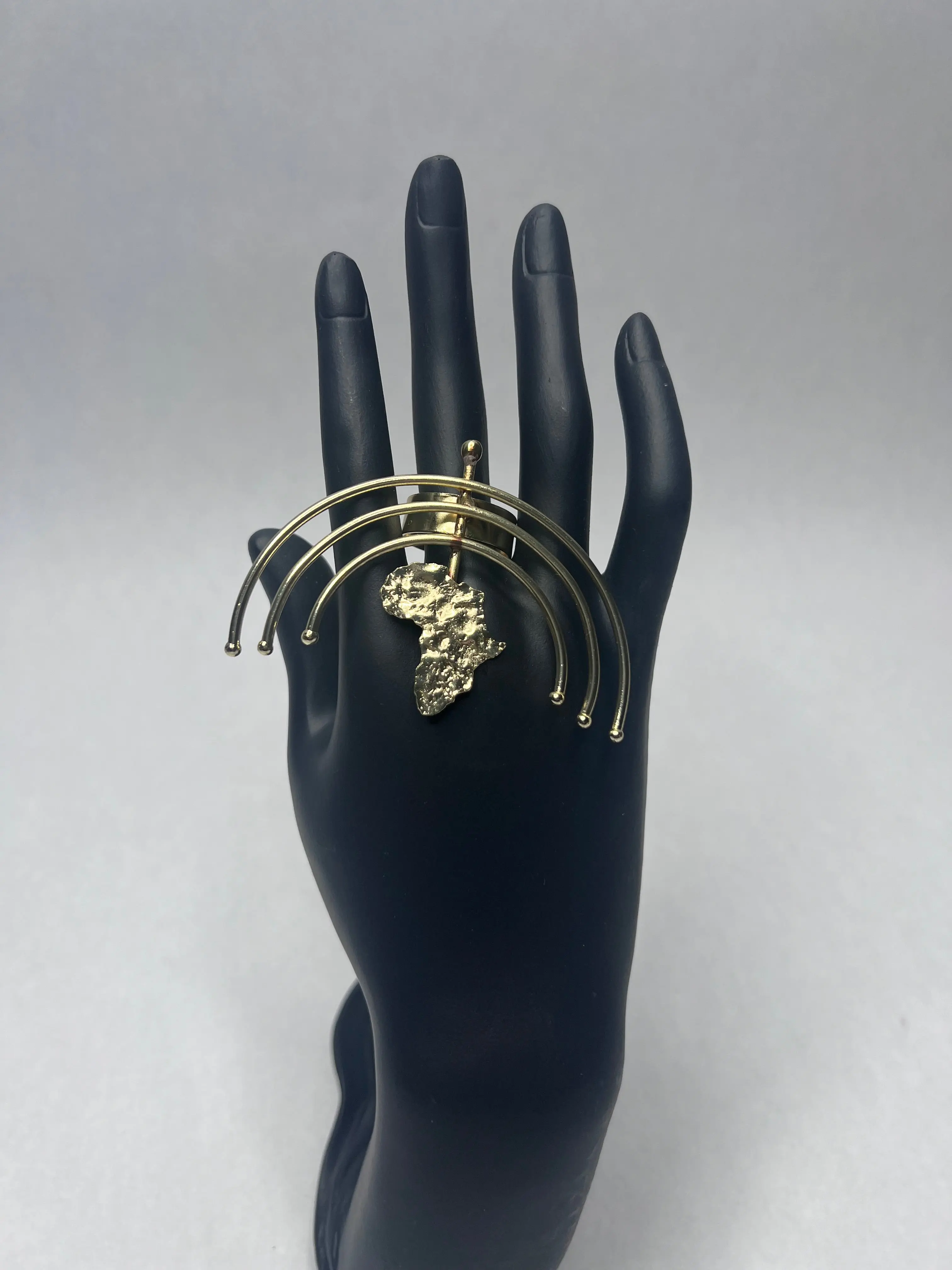 Freetown Titi Ring