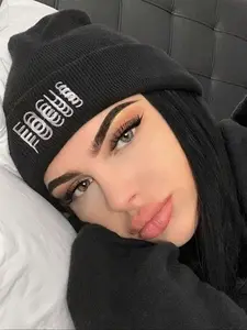 Unisex Focus Letter Embroidered Beanie, Focus Letter Embroidery, Casual Style Winter Hat, Slouchy Fit for Fall & Winter, Outdoor Knit Caps for Men & Women, Embroidered Headwear