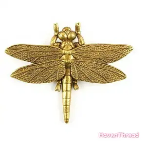 Creative Golden Resin Dragonfly Wall Mounted Decoration, 1 Count Creative Room Decor Wall Ornament, Artwork Decor for interior Living Room Bedroom,  Insect Enthusiast Collection Hangable Artistic Photo Hanging,Modern Home Decoration,Halloween decoration