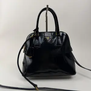 Pre-owned PRADA Vintage Black Leather Shoulder Bag