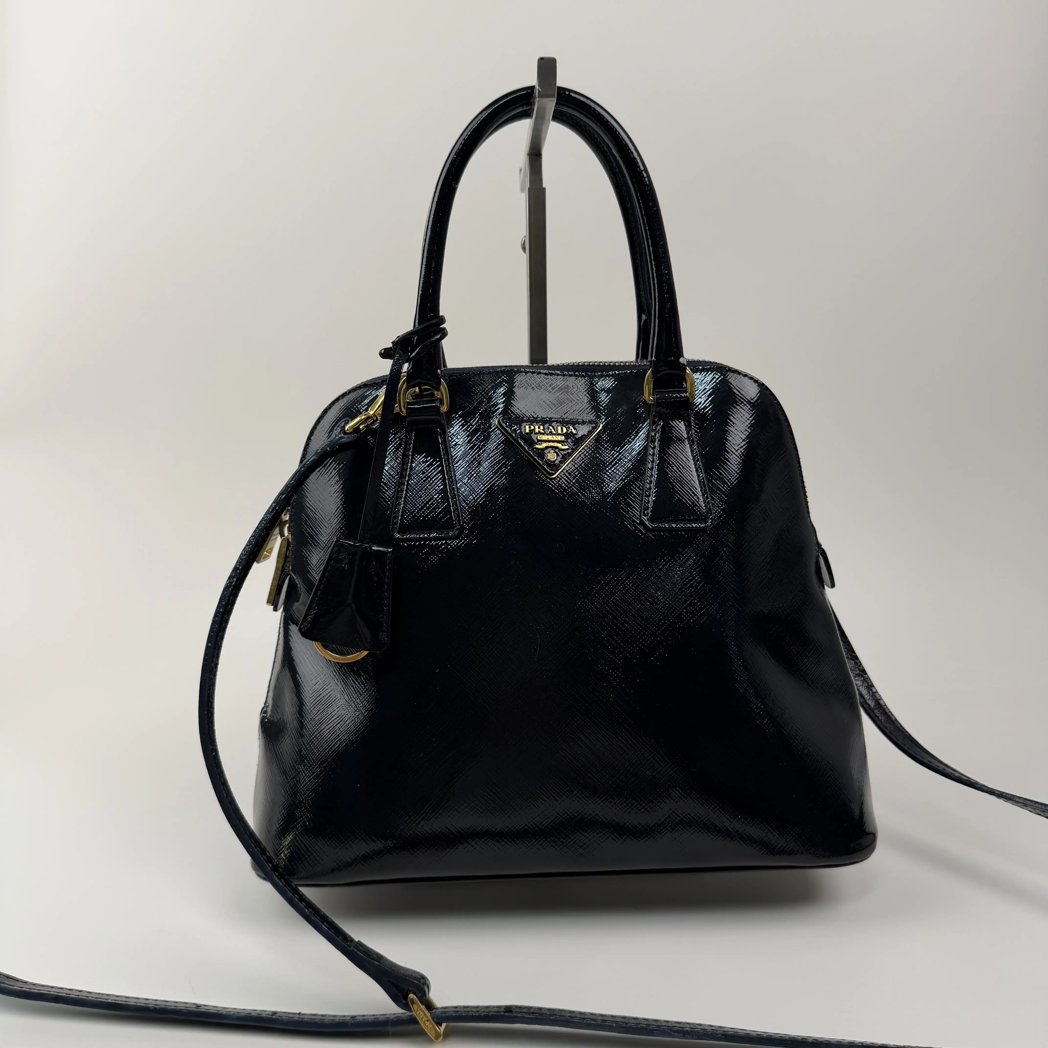 Pre-owned PRADA Vintage Black Leather Shoulder Bag