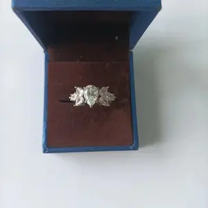 Presentski Pear shaped synthetic Moissanite Ring 925 Sterling Silver