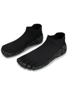 Men's new set of fitness yoga barefoot shoes, widened toe design, granular sole for strong grip, ankle protection with high fit and ankle protection, easy switching between hiking, rock climbing, fitness yoga and other scenarios,