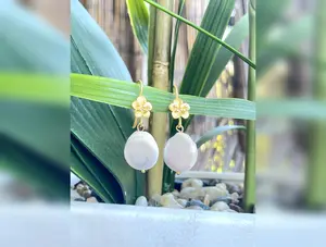 Mother of Pearl Flower Earrings