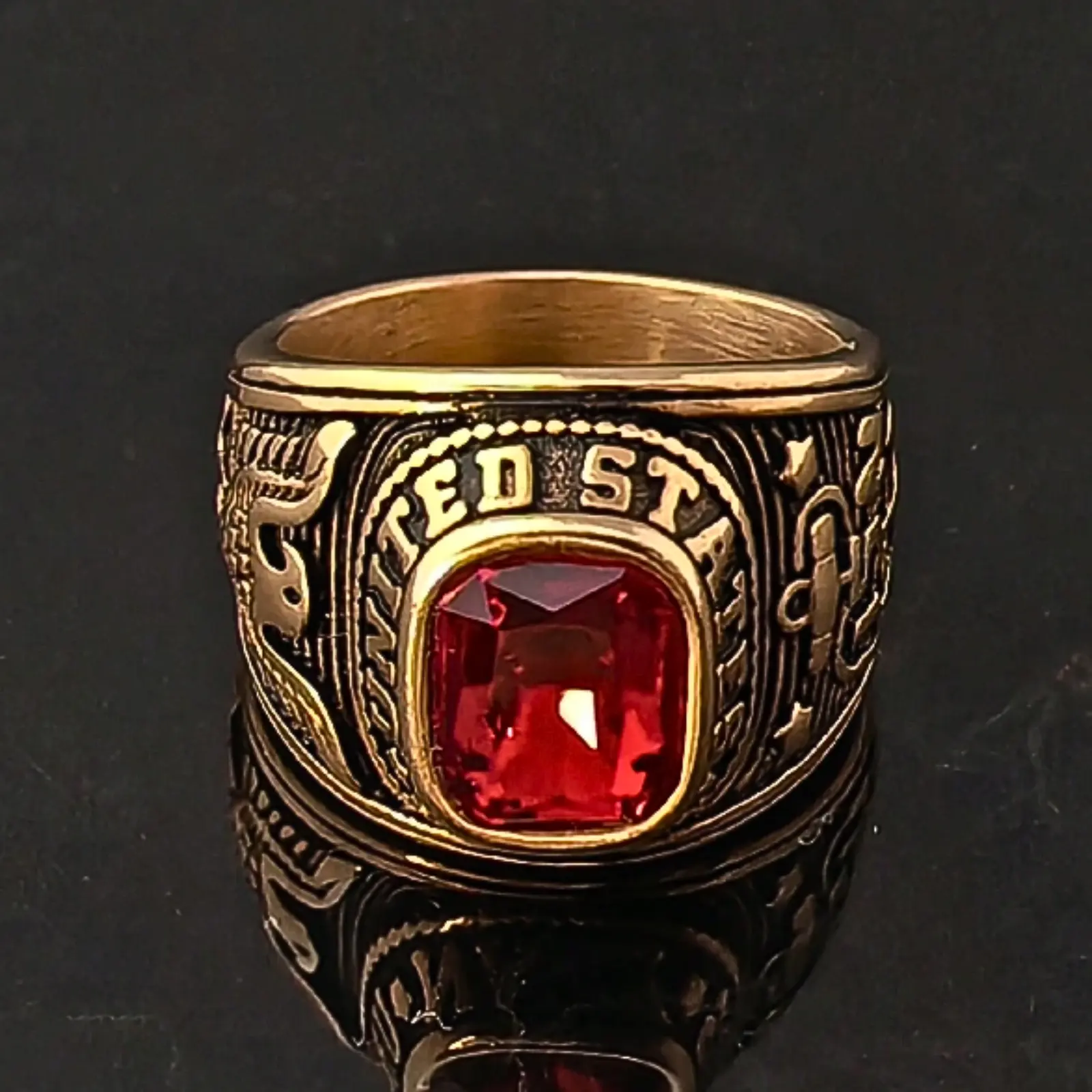 Men's ring - 18K gold plated, handcrafted in classic style, for daily wear and parties, as a gift, souvenir