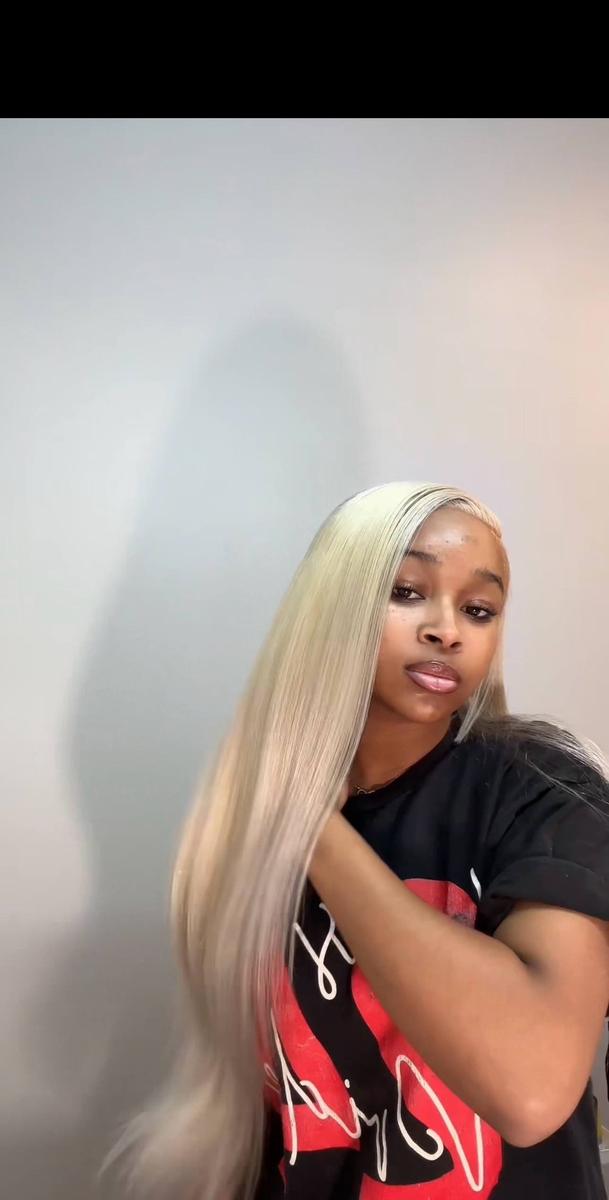 Item: HD 13X6 Lace Front Wig, 30 inches 