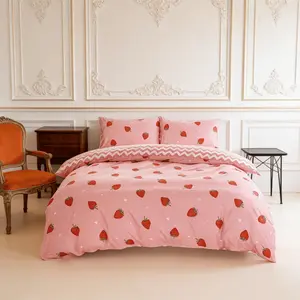 Strawberry Pattern Bedding Set, 3 Piece Set Includes 1 Fitted Sheet and 2 Pillowcases, Soft Comfortable Bed Linen for Home Bedroom Bed Sheet Sets