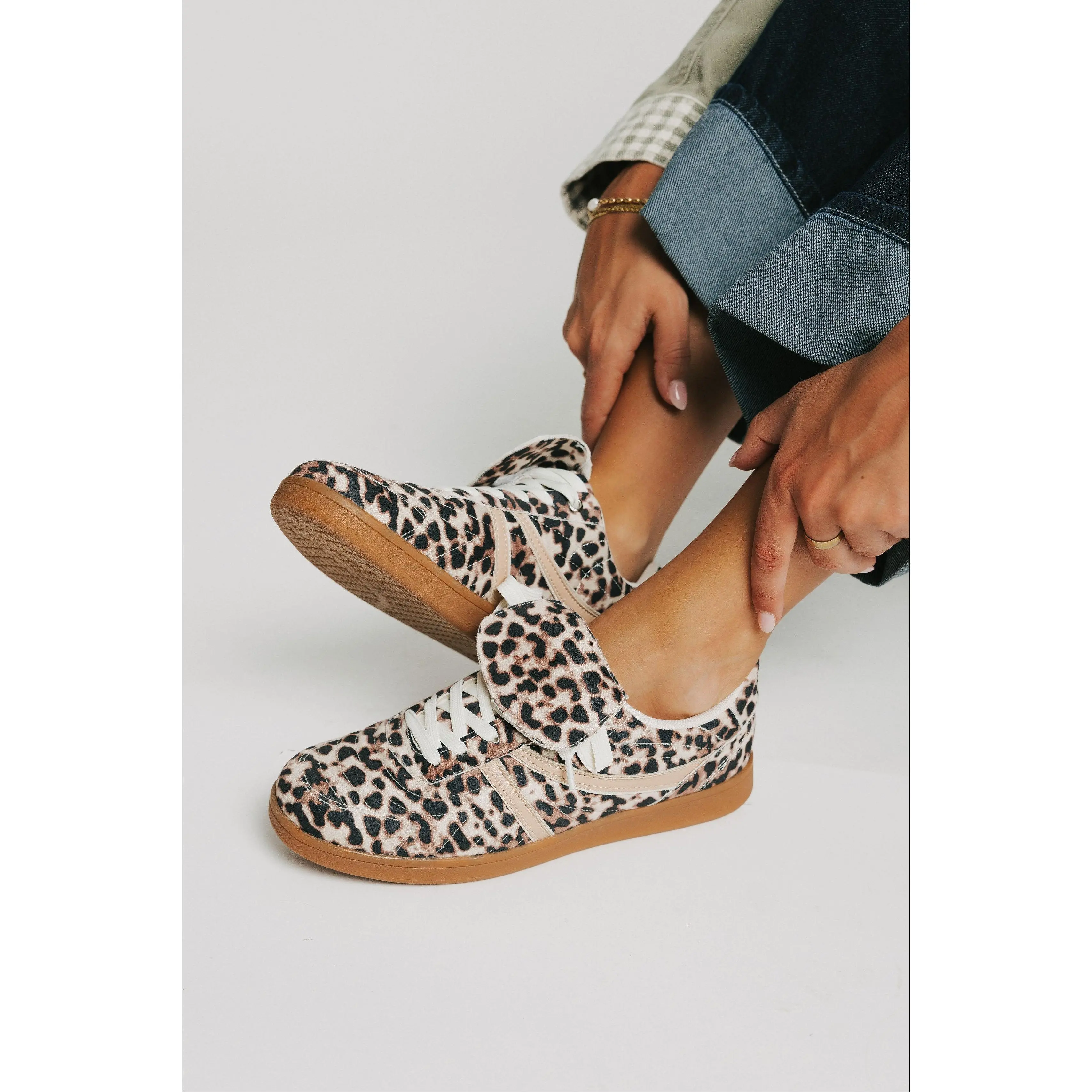 Bold Leopard Print Casual Trainers - Cushioned Suede Lace-Up with Fold-Over Tongue and Padded Collar, Bold Animal Print Casual Trainers, Colorful Leopard Print Casual Trainers