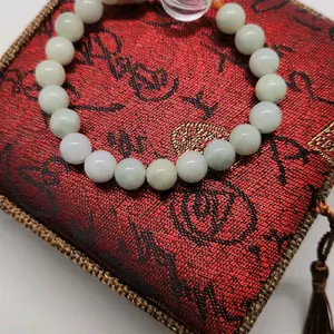 jade bracelet