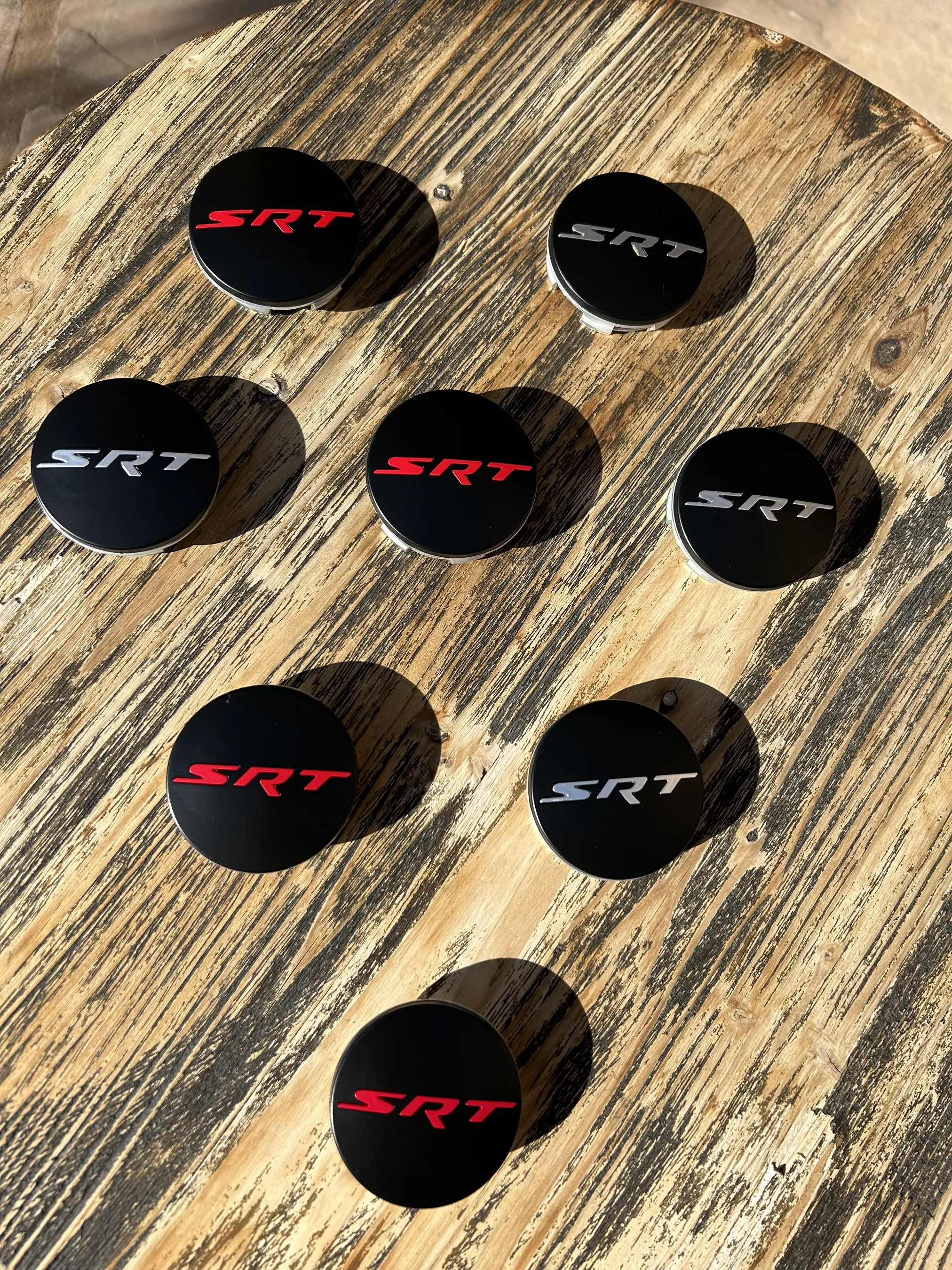 4PCs SRT Wheel Center Hub Rim Caps Emblem For 2011-2022 Hellcat Dodge Charger Challenger Jeep Grand Cherokee