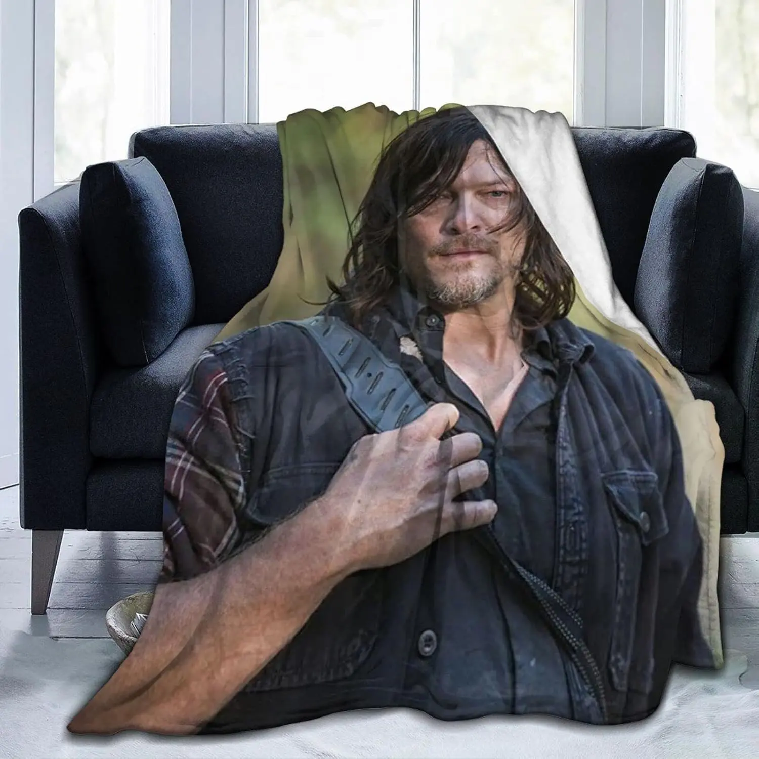 Norman Reedus Flannel Blanket Daryl Dixon Soft Air Conditioner Blanket Anti-Pilling Lap Blanket for Sofa Bedroom Living Room (3Sizes)