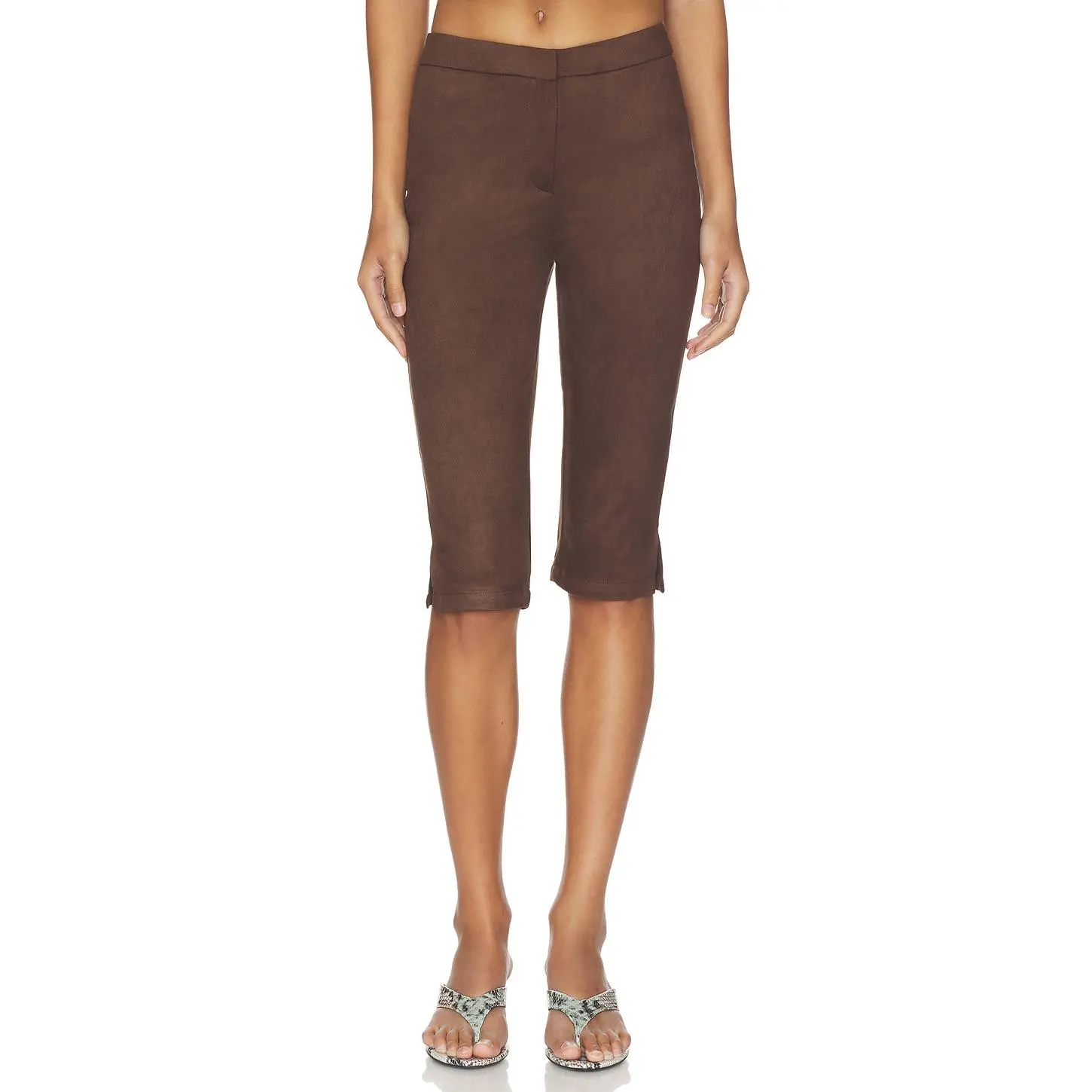 superdown Ayla Faux Suede Capri in Brown