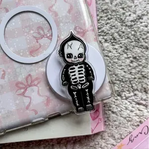 Skeleton Kewpie Doll MagSafe Phone Grip, Gothic Skeleton Griptok, Spooky Kawaii Bones Phone Stand, Dark Aesthetic Horror Accessory Gift