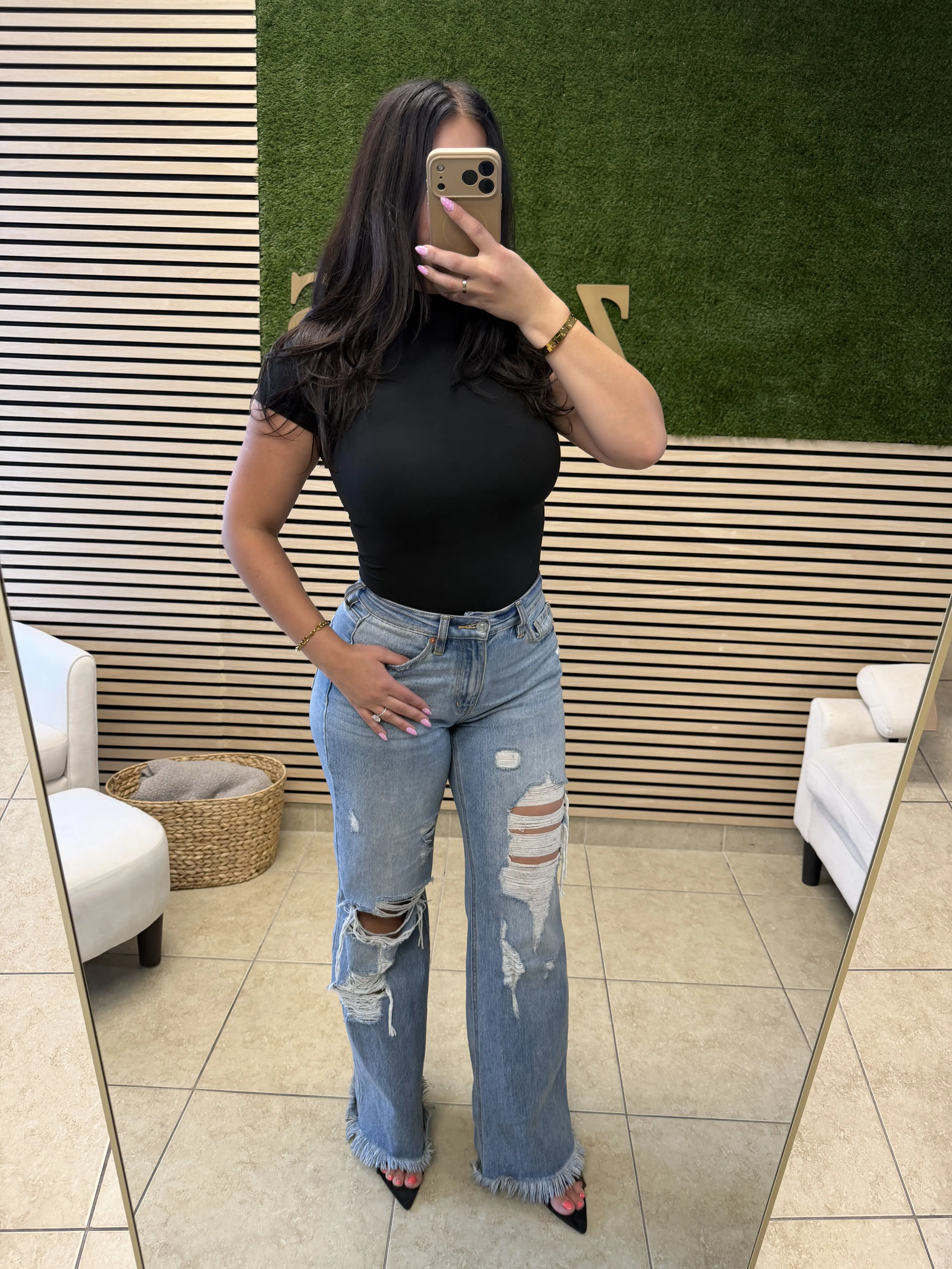 ARTEMIS VINTAGE HIGH RISE WIDE LEG JEANS