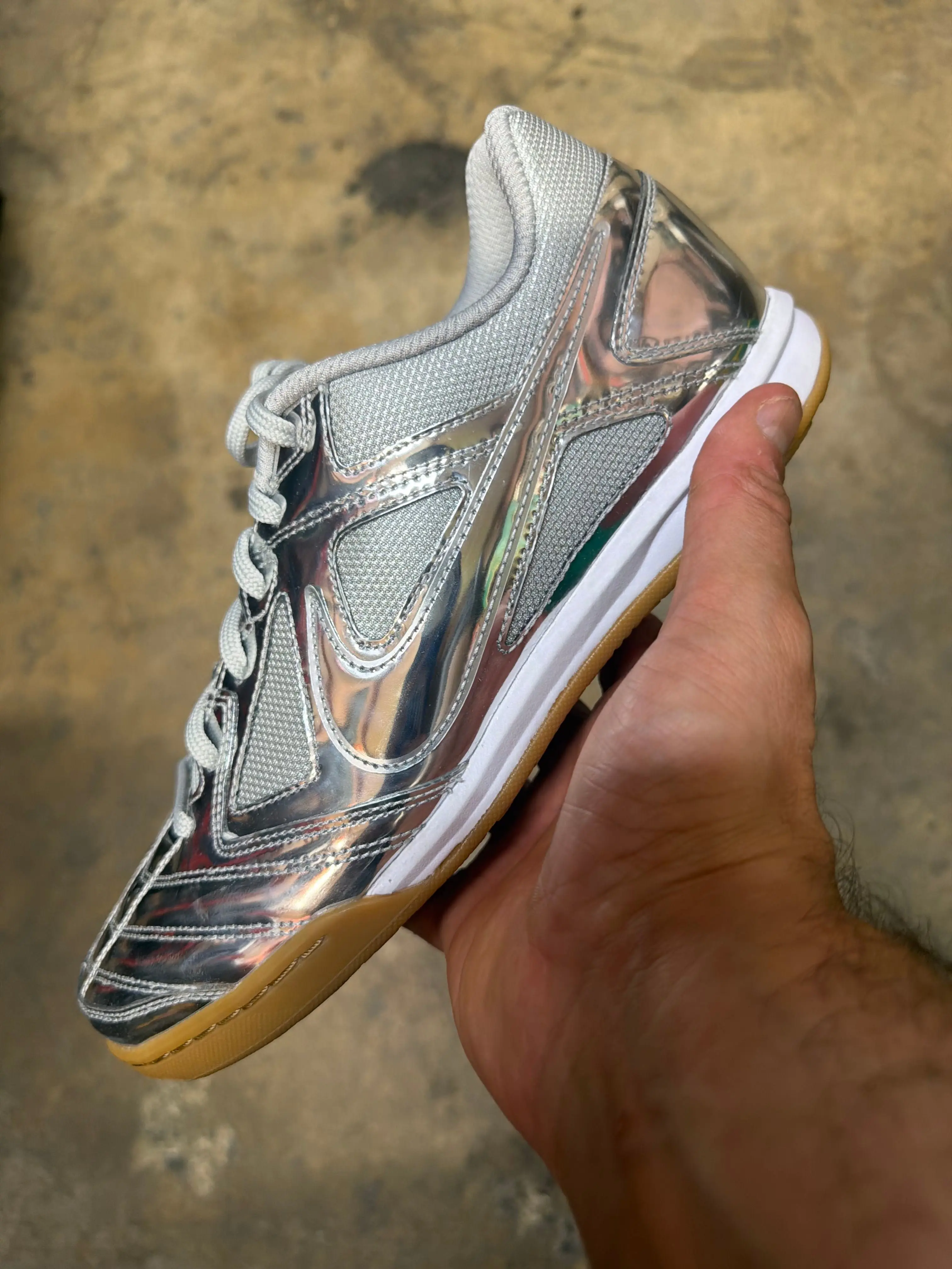 Nike Gato LV8 'Chrome' IB3566-001
