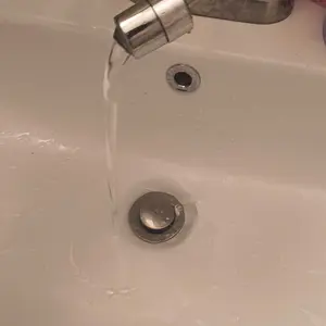1 piece 720° rotatable splash-proof faucet aerator, change the direction of water flow, suitable for balcony sink and kitchen sink and bathroom washbasin sink, easy to install, make your life full of fun, Faucet Attachment, Rotatable Rotary Faucet