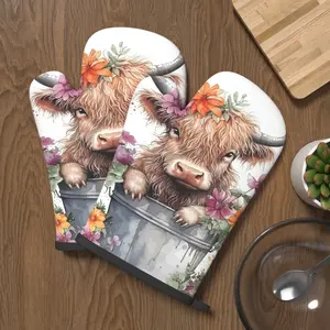 2Pcs Heat Resistant Watercolor Highland Cow Oven Mitts, Kitchenware Bakeware Insulated, Suitable For Kitchen Decoration, Cooking, Grilling, Baking, Ideal For Holiday, Camping, Picnics And Gifts
